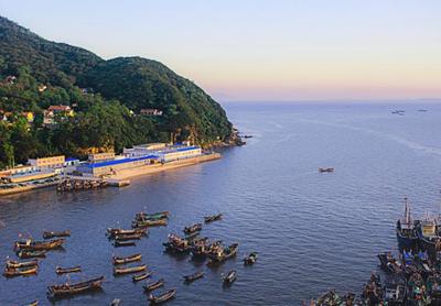 浙江臺(tái)州代管的一個(gè)&ldquo;百?gòu)?qiáng)縣&rdquo;,是省內(nèi)第二大島,擁有大鹿島景區(qū)